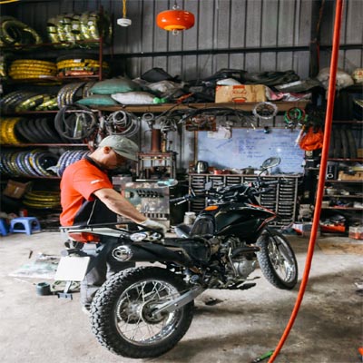 Two Wheeler Service and Repair Training