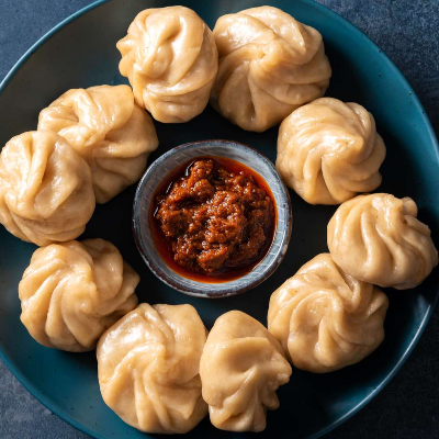 Momos