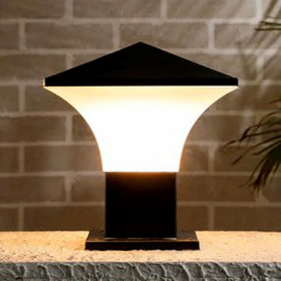 gate lamp